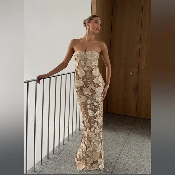 bronx and banco jasmine 3d floral applique lace strapless maxi dress gown XS NEW - Picture 1 of 17